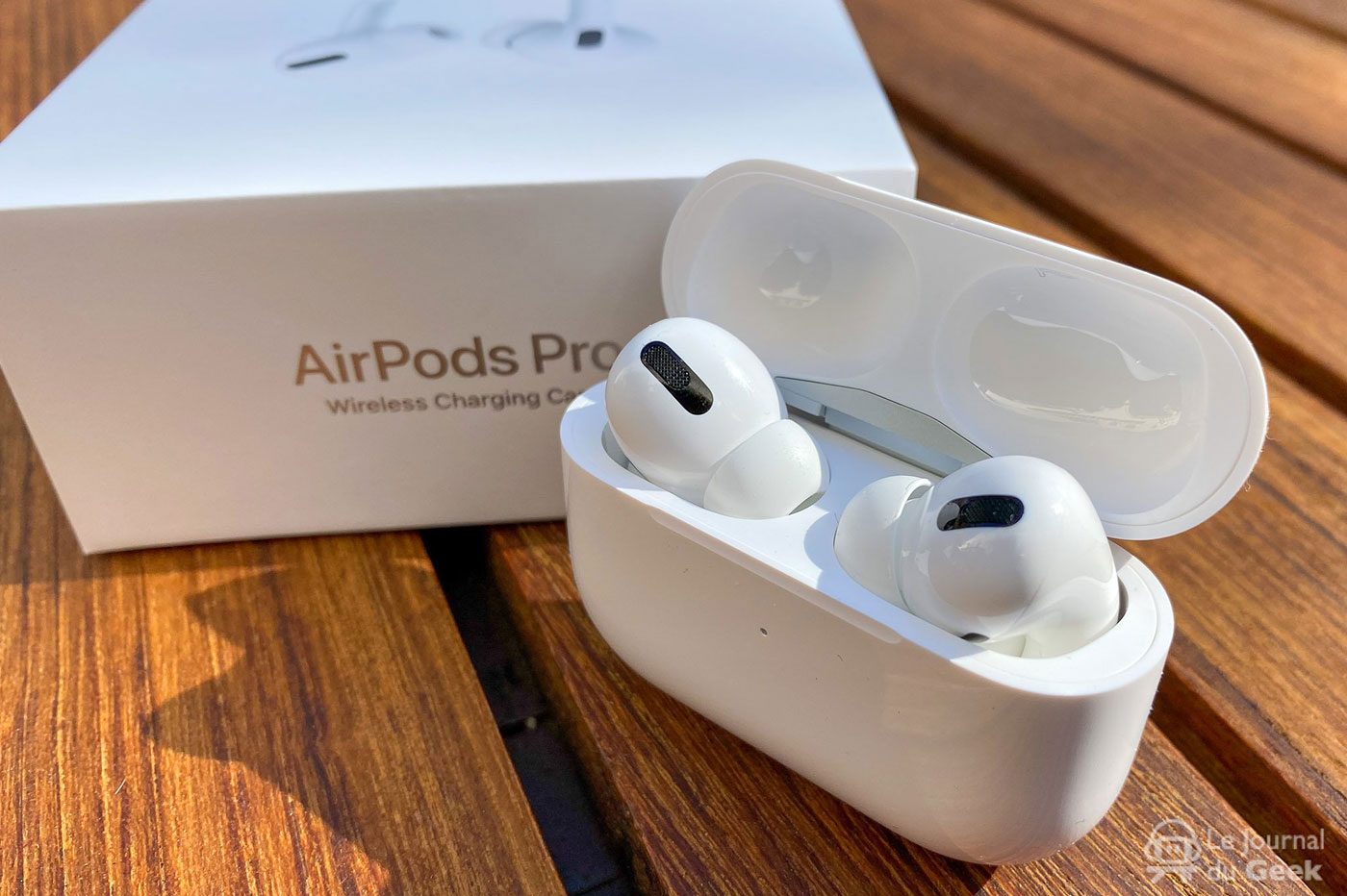 Apple met à jour les AirPods Pro, mais aussi les AirPods 3