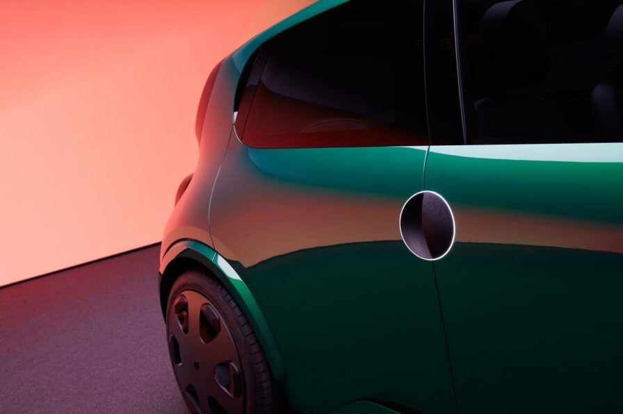 Renault D Voile Son Projet De Twingo Lectrique Abordable Et R Tro