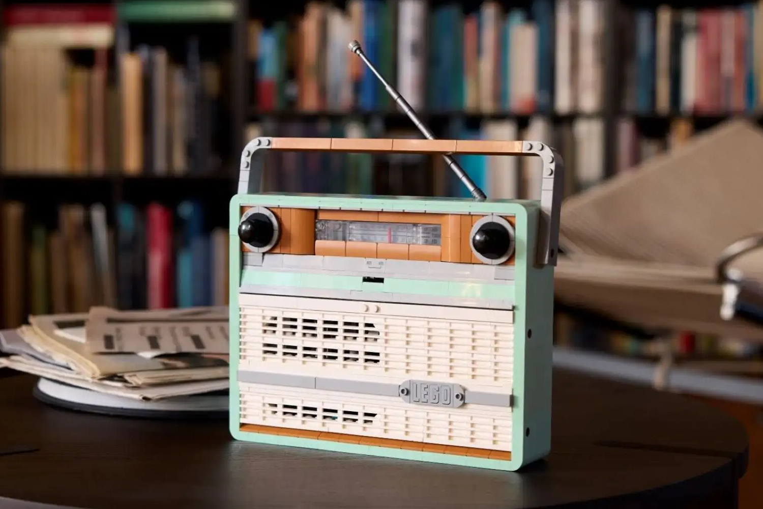 Radio Retro Lego 1