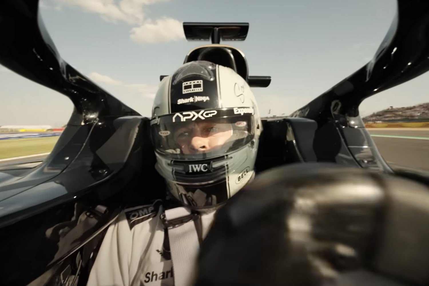 F1 : Brad Pitt sur les traces de Lewis Hamilton dans une bande-annonce lancée à 300km/h