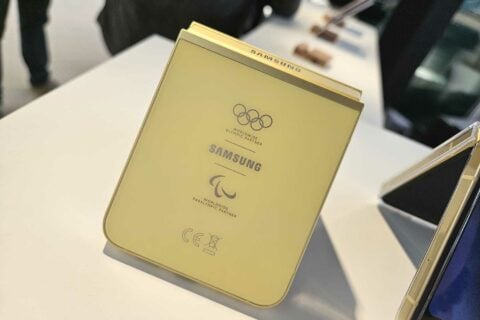 Samsung Z Flip6 Olympic Edition Paris 2024 (1)