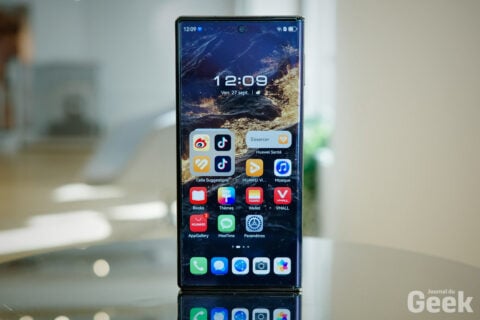 Huawei Mate Xt Live 01