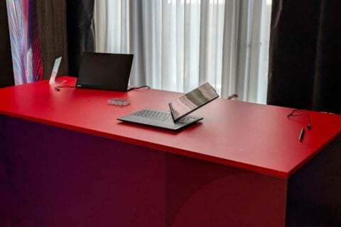 Lenovo Auto Twist Ai Pc Ifa 2024 (8)