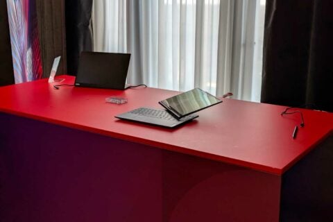 Lenovo Auto Twist Ai Pc Ifa 2024 (9)