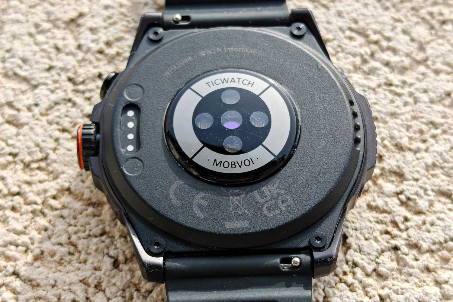 Mobvoi Ticwatch Atlas (14)