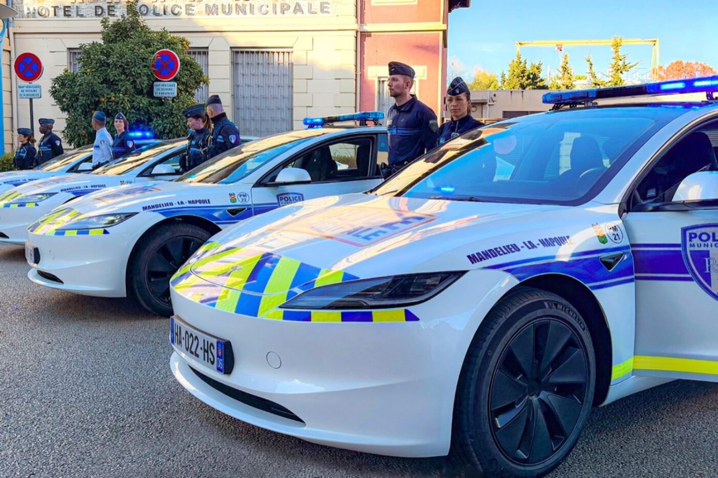 Tesla Model 3 Police