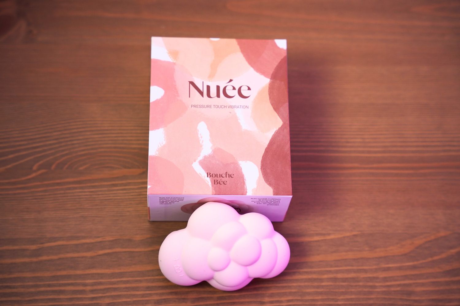 Nuee Bouche Bee Sextech (3)