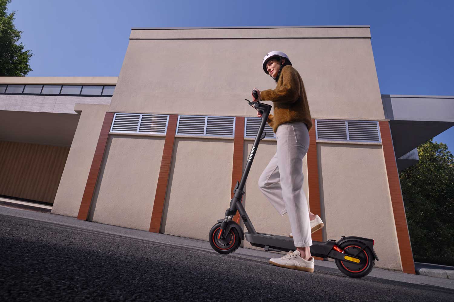 Xiaomi Electric Scooter 5 Max Ramp Parking