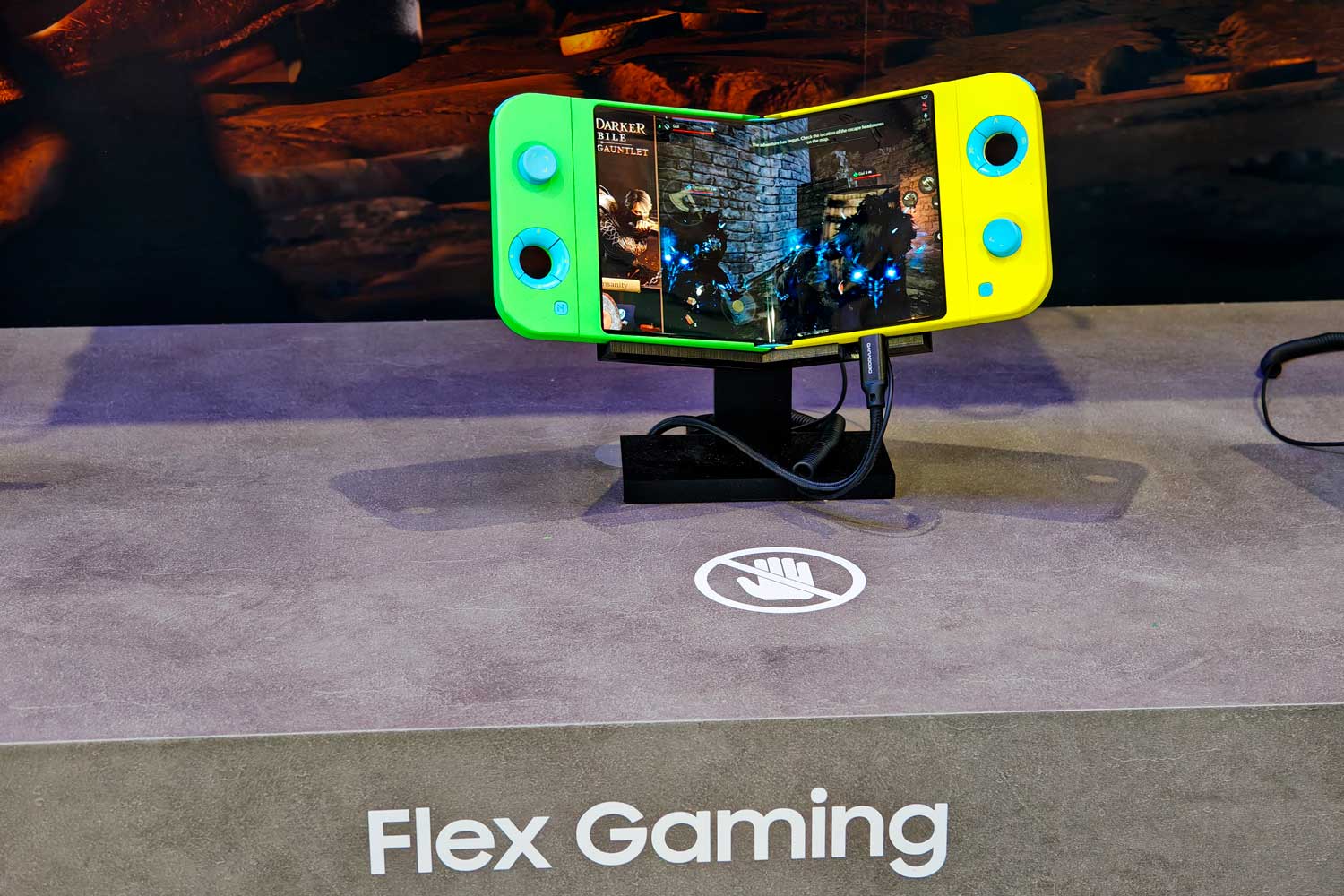 Samsung Flex Gaming Console 16