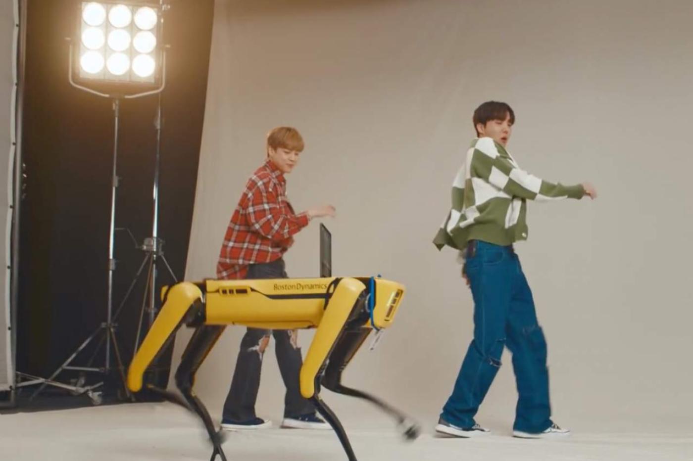 Boston Dynamics robots swing their hips on BTS