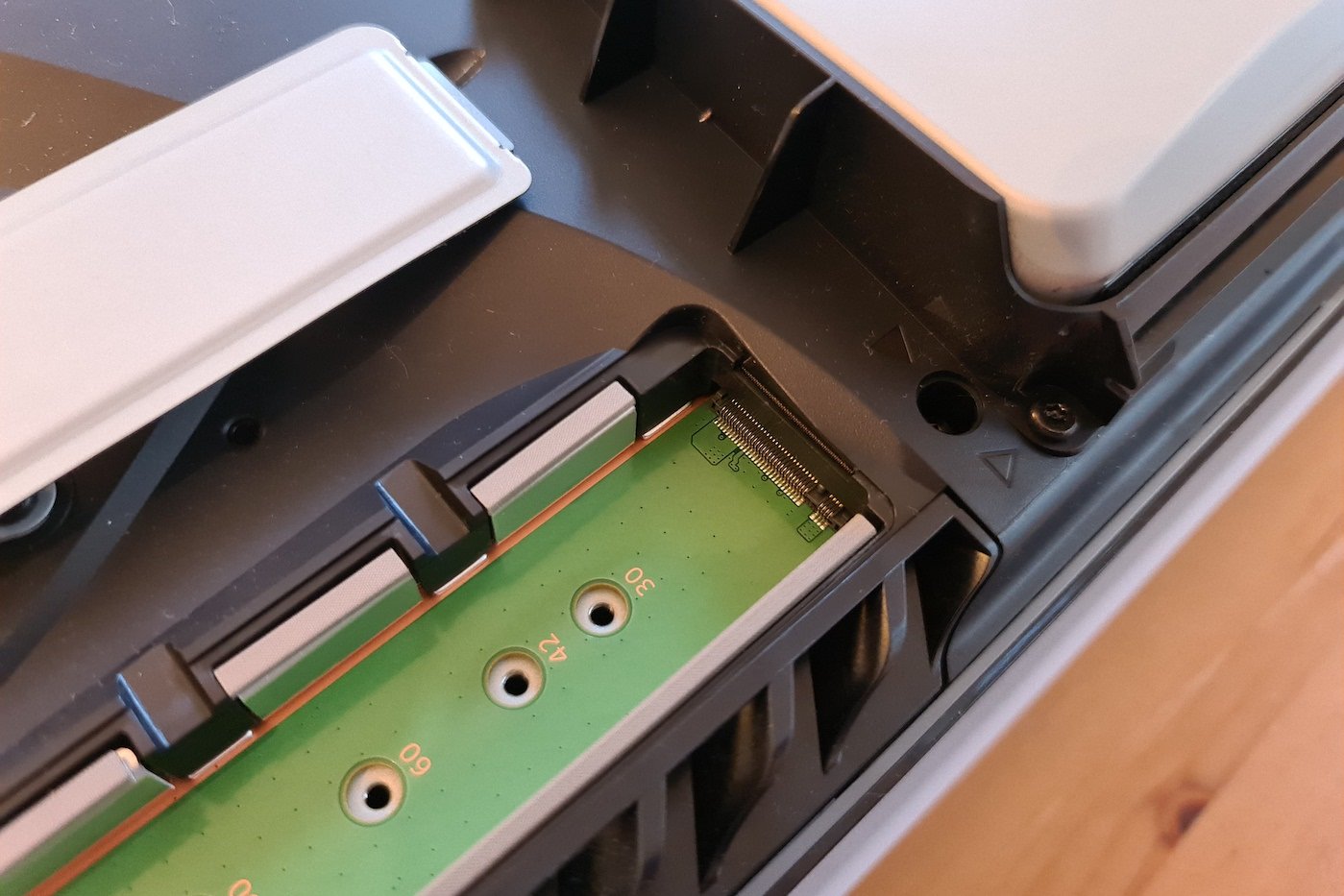 Le roi des SSD pour la PS5 a droit à une grosse baisse de prix et à un  dissipateur thermique hors du commun 