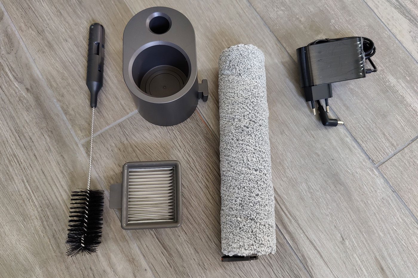Acheter Brosse à rouleau à poils pour aspirateur domestique, accessoires de  remplacement, tête de brosse de sol en Fiber de carbone