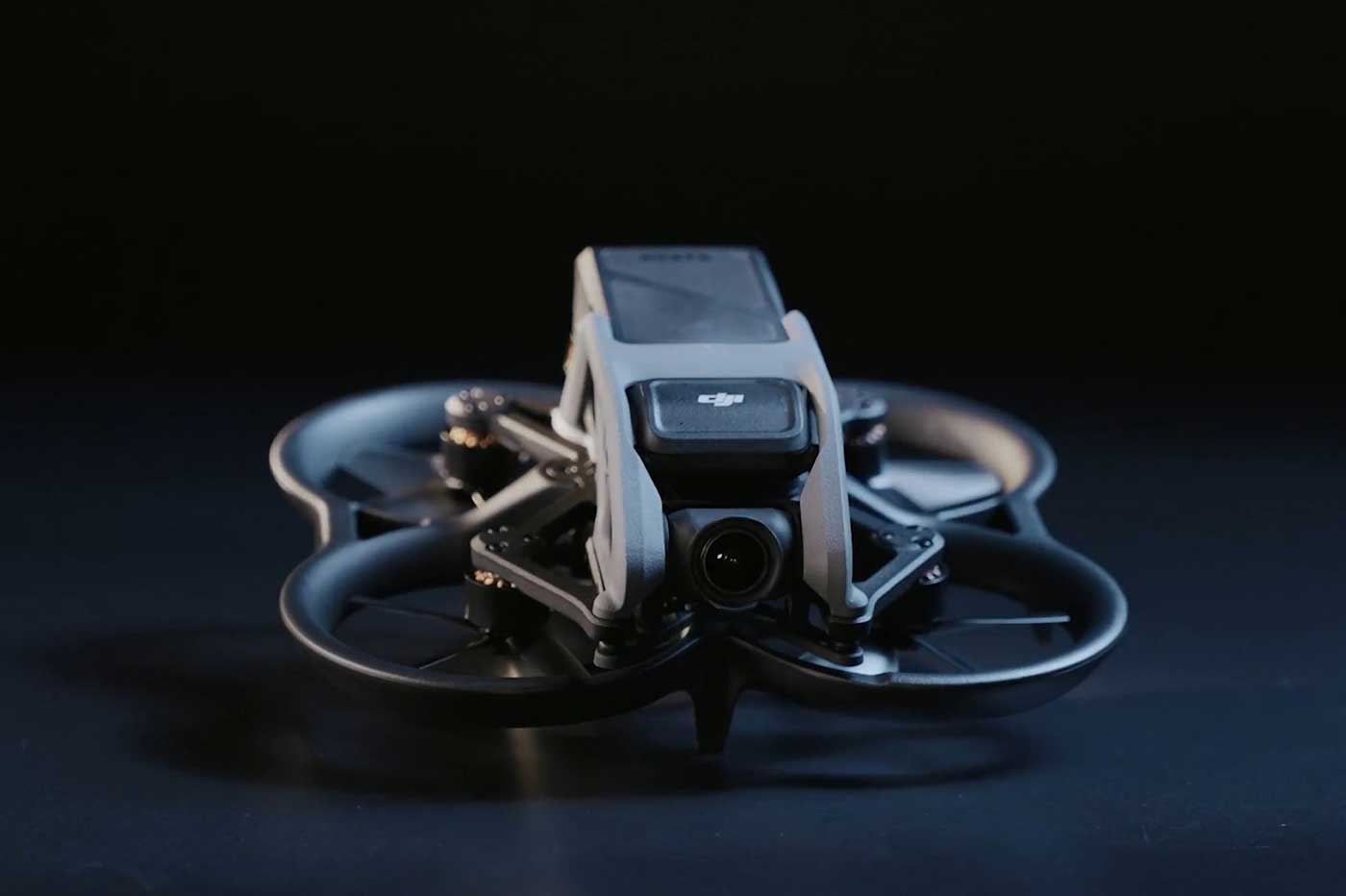DJI Avata : un drone FPV compact pour des vols en immersion