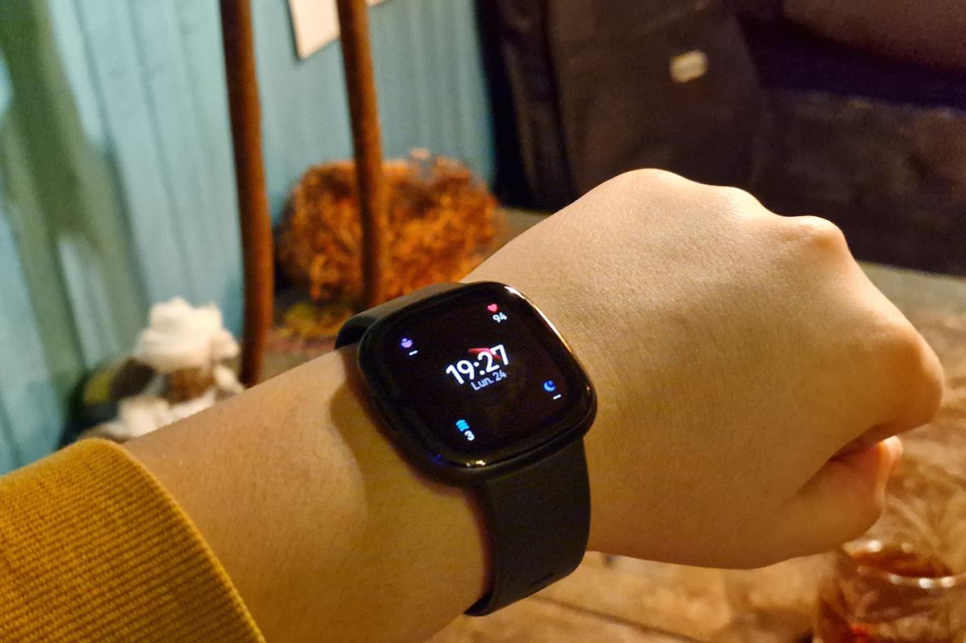 Test de la montre connectée Fitbit Sense : tout pour le bien-être