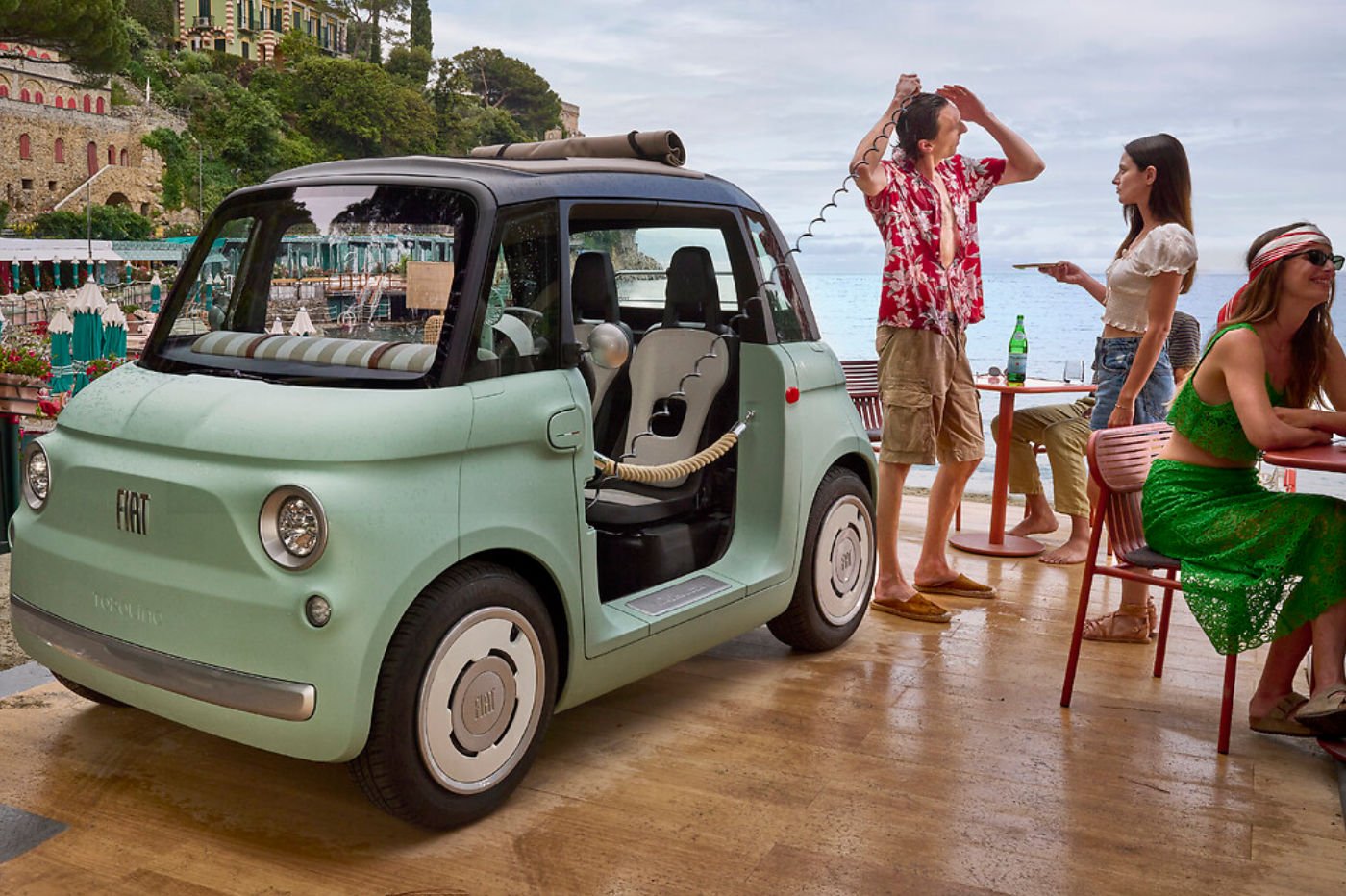 La Fiat Topolino dispose d'une option unique... une douche