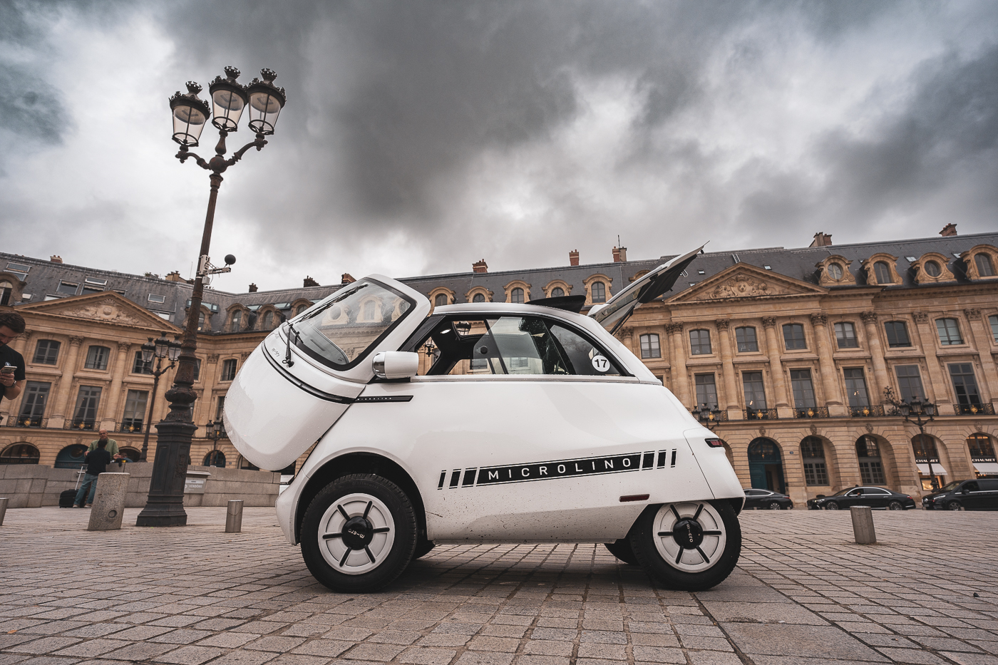La microlino, une micro-voiture électrique inspirée des autos des